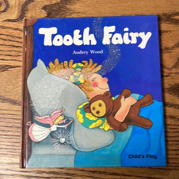 Set of 4 hard bound children’s story books - Picture 9 of 15